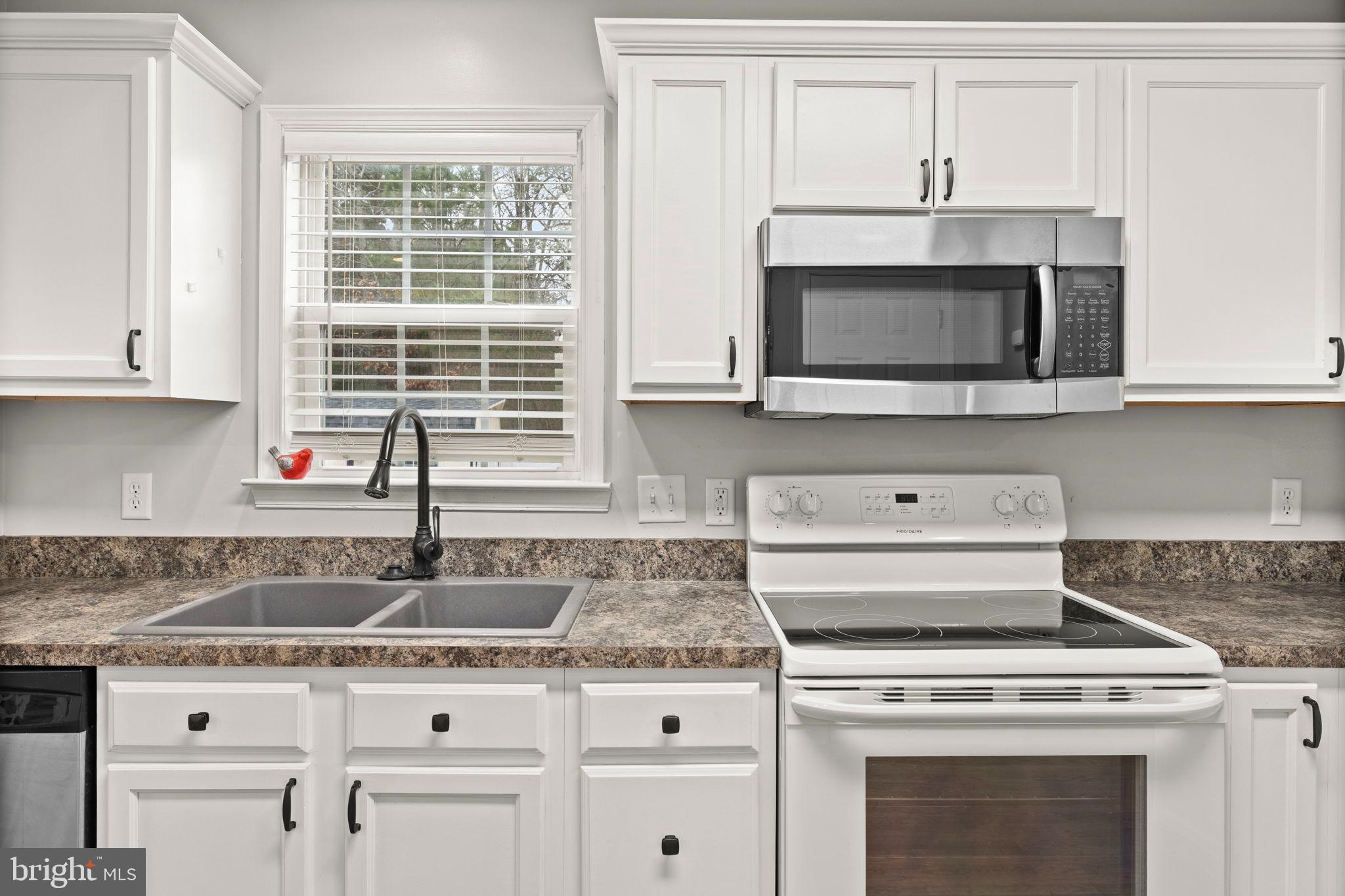 617 Wakefield Drive Colonial Beach, VA 22443 - Photo 23 of 42