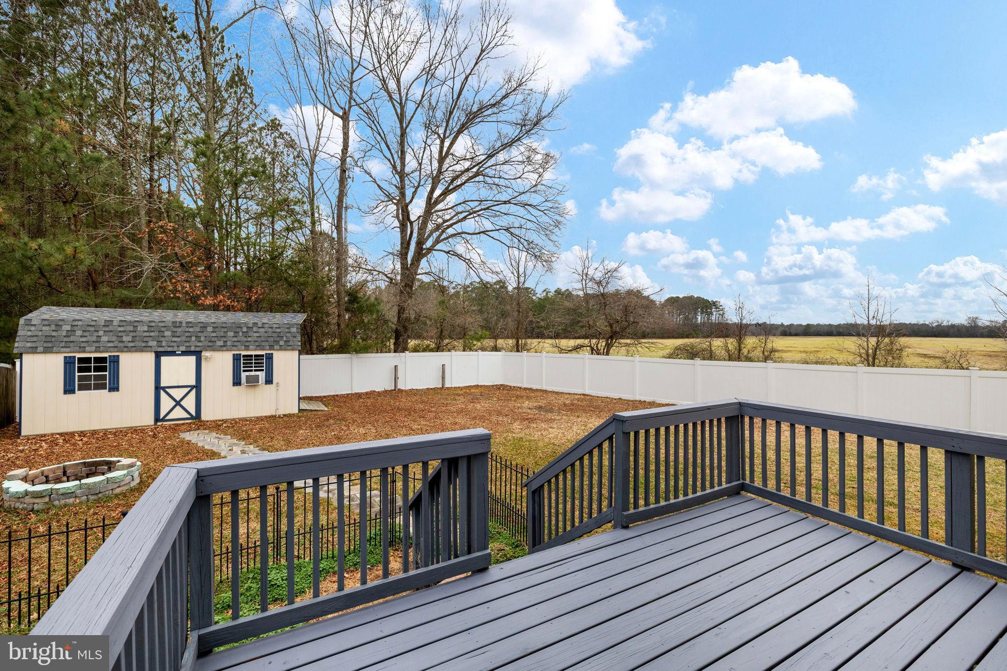 617 Wakefield Drive Colonial Beach, VA 22443 - Photo 5 of 42