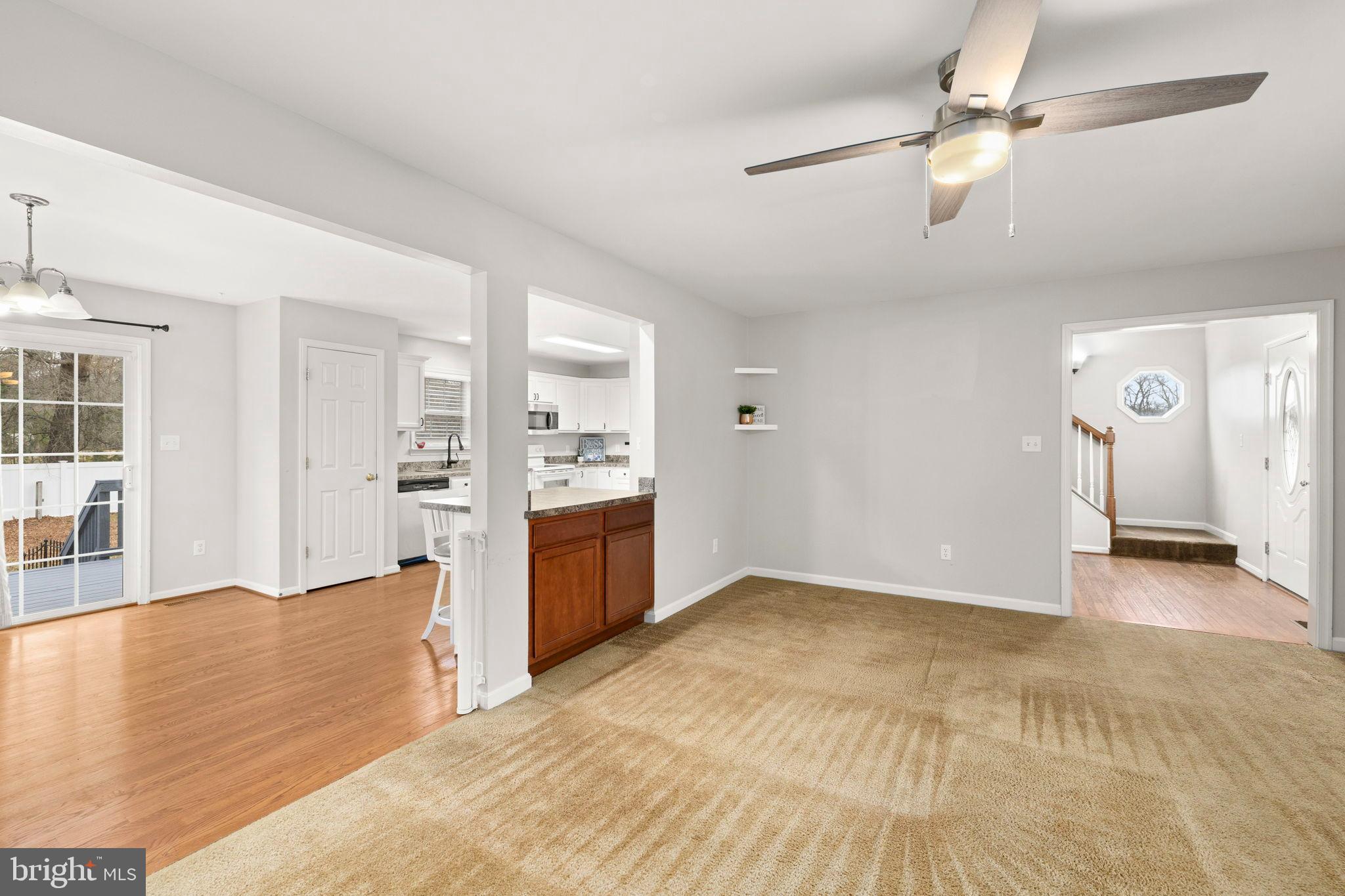 617 Wakefield Drive Colonial Beach, VA 22443 - Photo 10 of 42