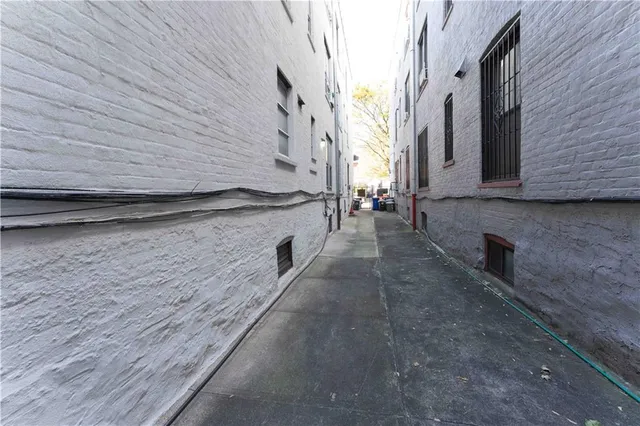 a view of an outdoor space