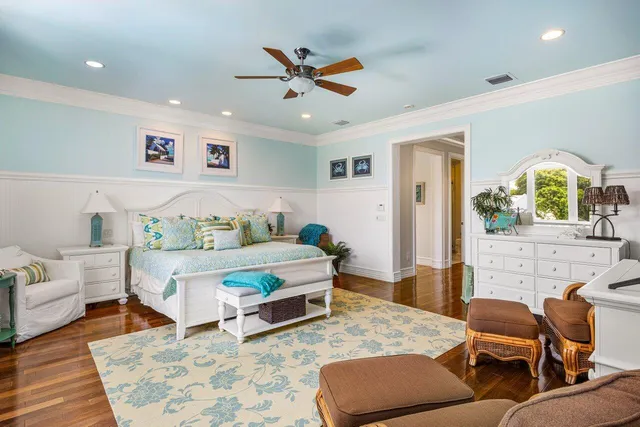 a view of a house with outdoor space and lake view