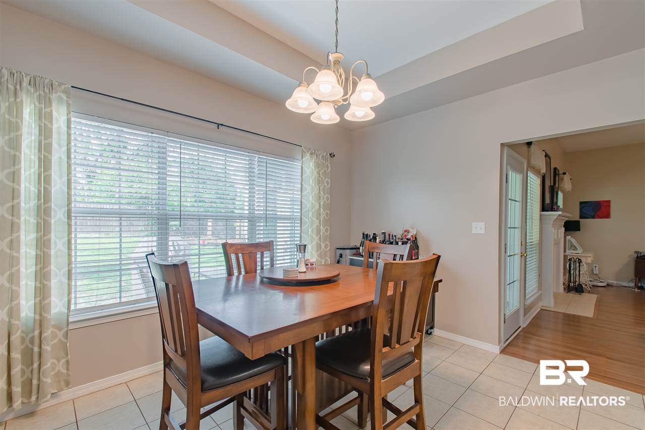 9211 Huckleberry Drive Daphne, AL 36527 - Photo 11 of 35 Dining Area