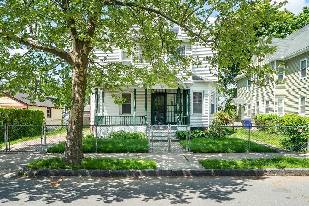 98 Yale Street Springfield, MA 01109 - Photo 1 of 33 Gallery Image 1