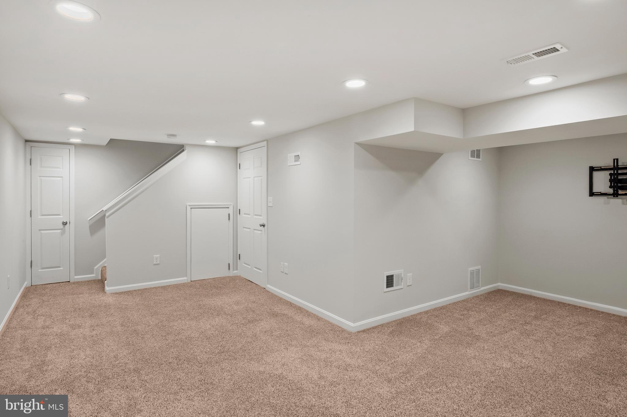 5253 Eliots Oak Road Columbia, MD 21044 - Photo 35 of 46 Rec Room