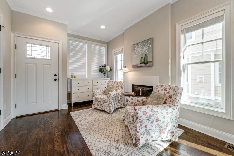 48 Mechanic Street Millburn, NJ 07041 - Photo 6 of 24