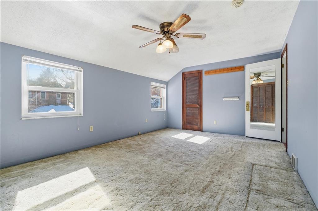 543 Old Farm Road Pittsburgh, PA 15234 - Photo 23 of 44 Gallery Image 23