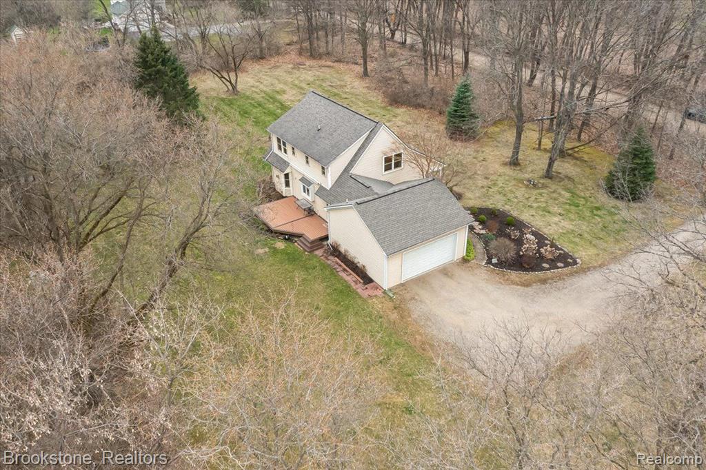 10230 Cook Road Hartland, MI 48353 - Photo 45 of 49
