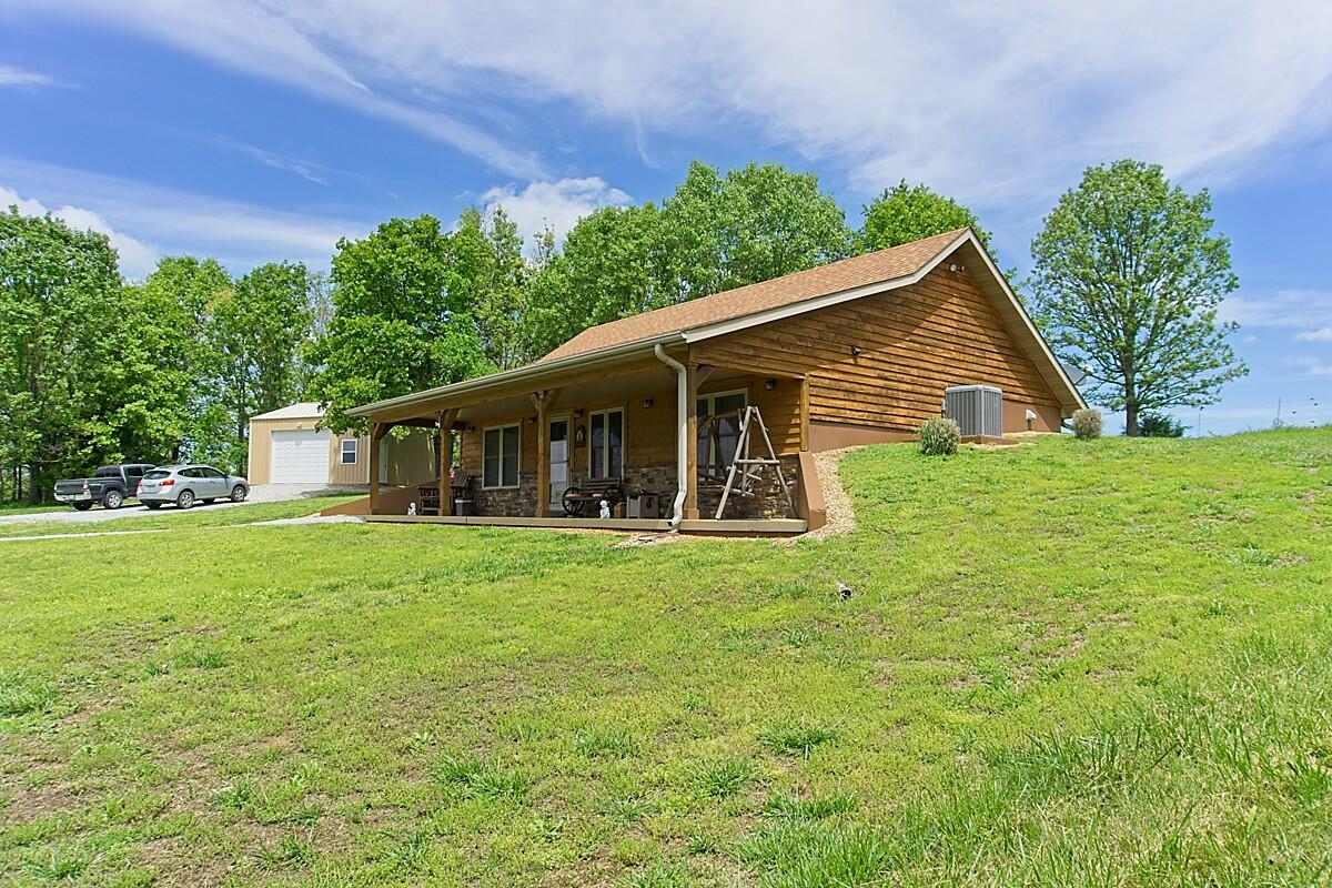 14266 Able Road Houston, MO 65483 - Photo 3 of 20 Front Right