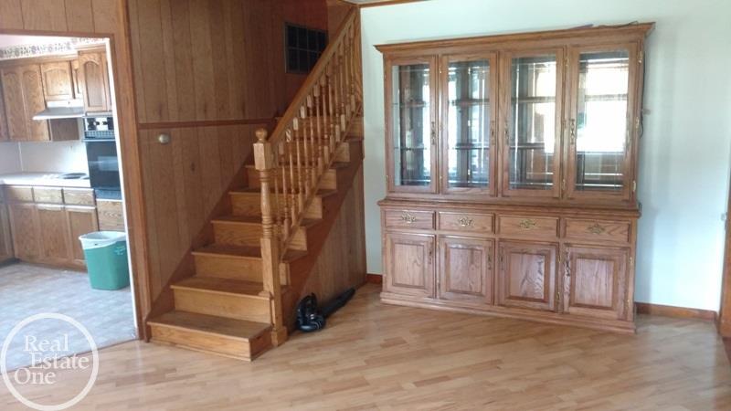8621 Wildcat Road Jeddo, MI 48032 - Photo 16 of 29 31301112-15.JPG