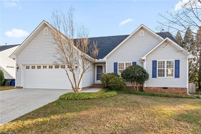 $269,900 | 2866 Bridgeport Drive, Winston-Salem, NC 27103