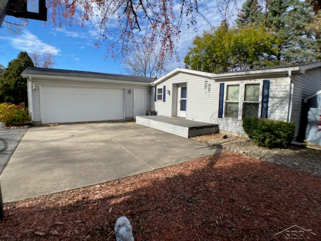 9926 Center Street Reese, MI 48757 - Photo 3 of 20