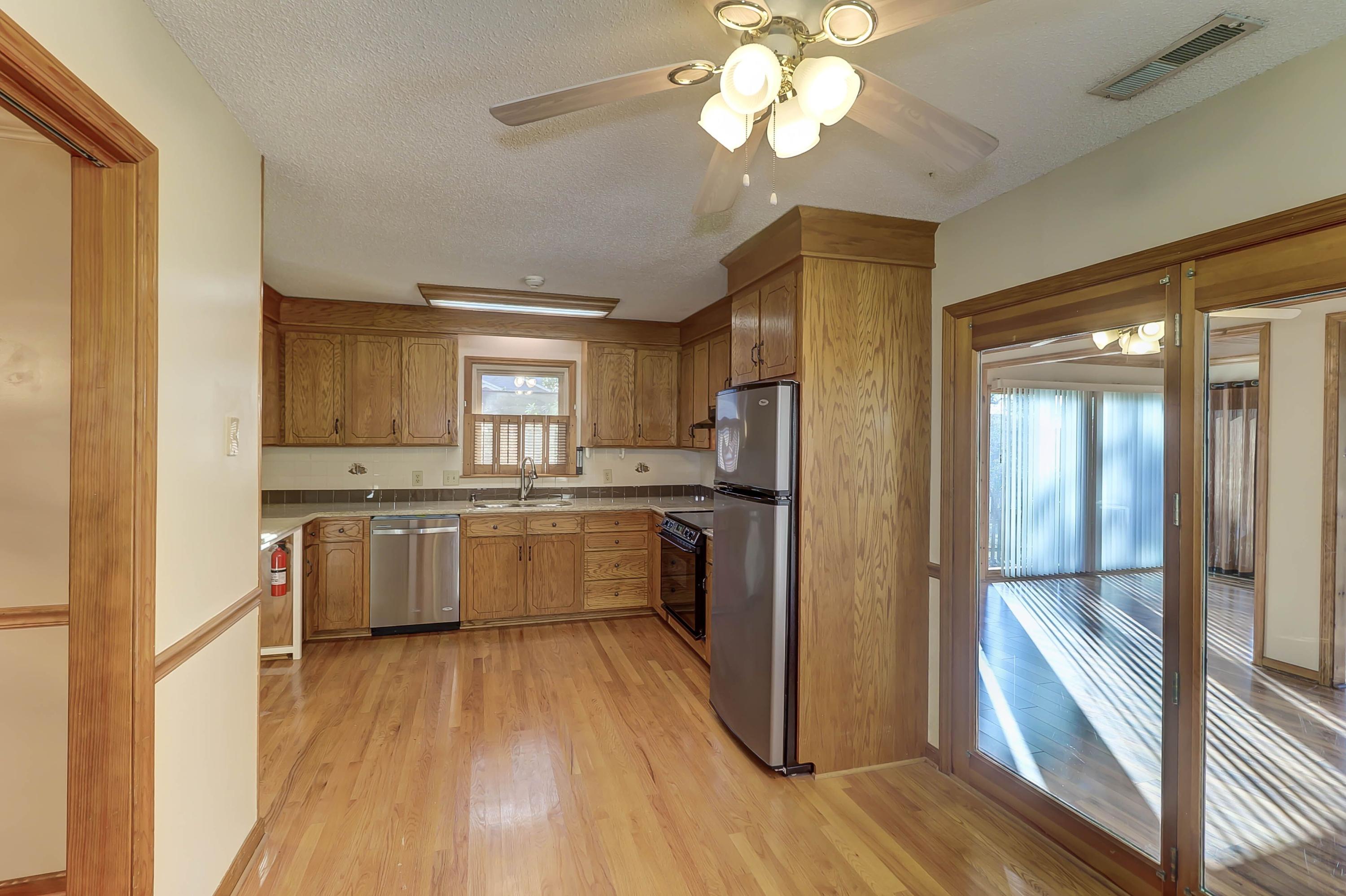 2305 Pristine View Road Charleston, SC 29414 - Photo 15 of 46 J1QdXtsw_jpeg