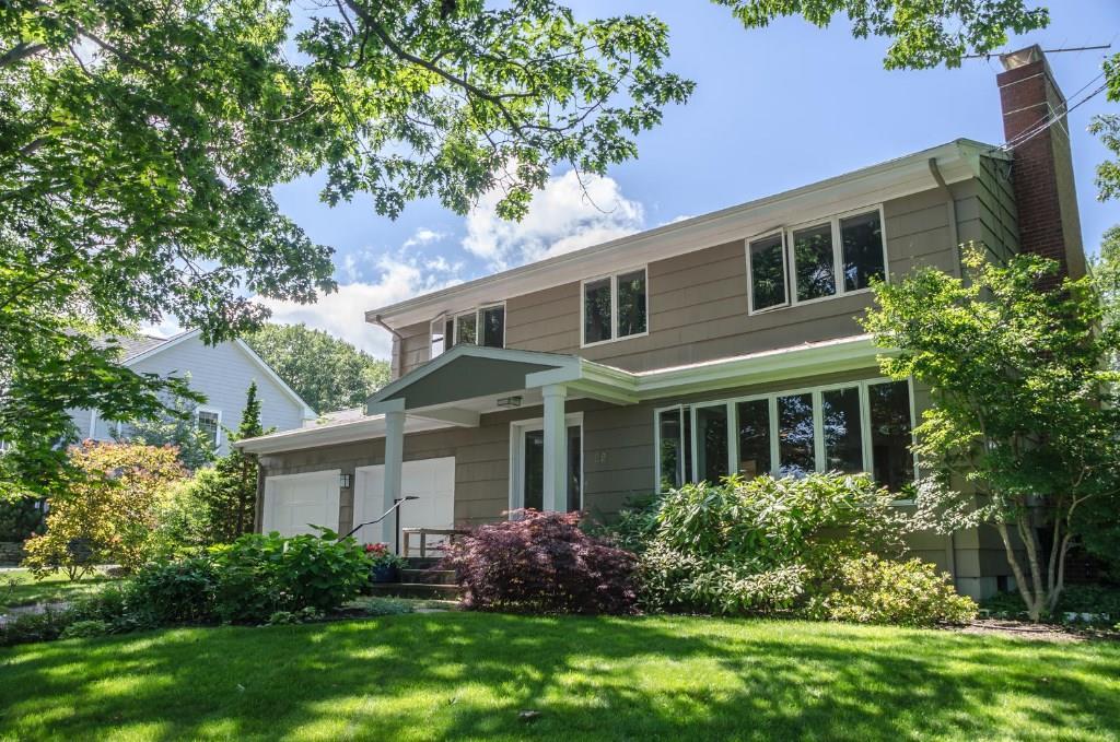 22 Pilot Point Road Cape Elizabeth, ME 04107 - Photo 1 of 14 Front