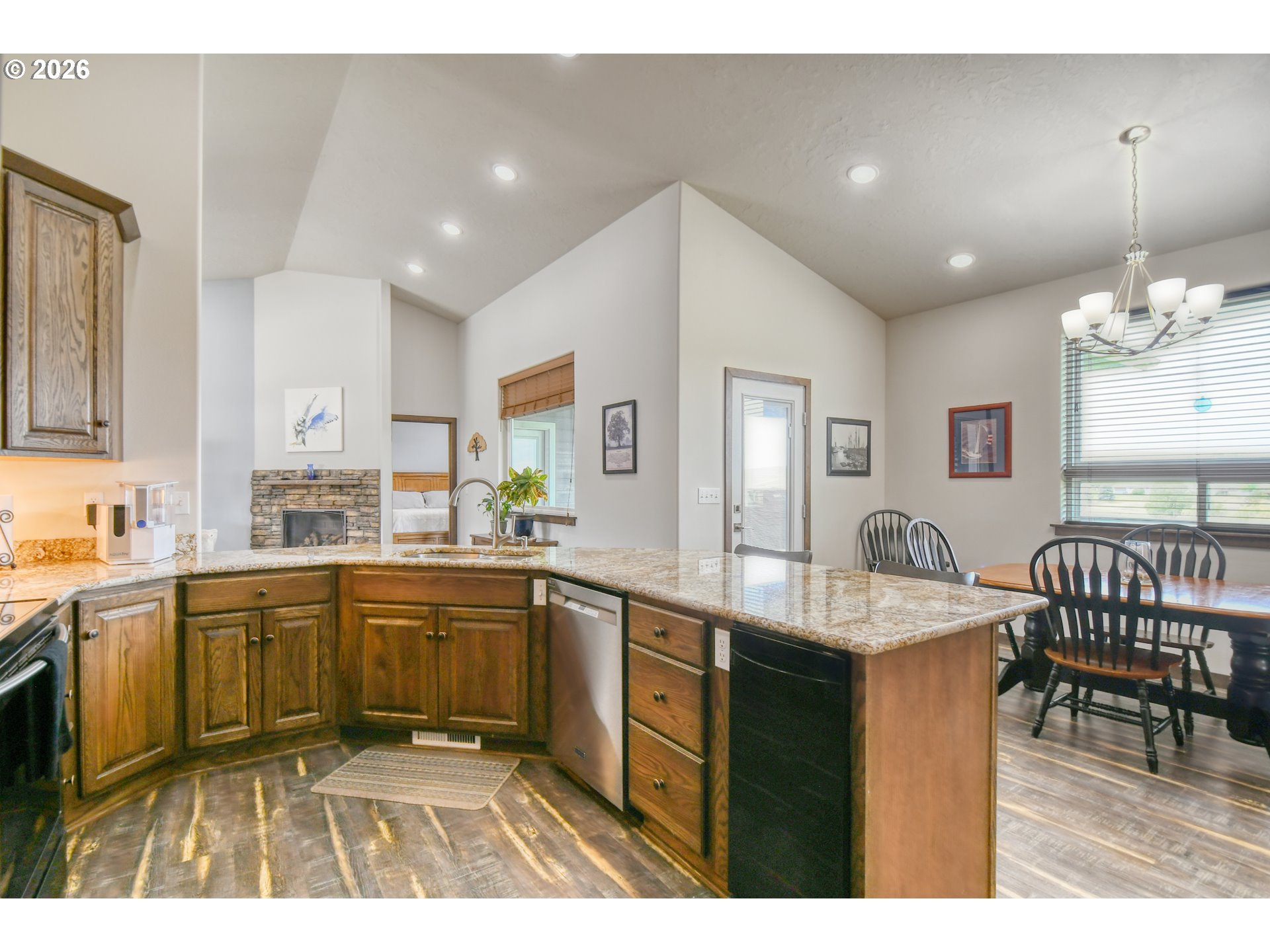 527 Southwest Quinney Place Pendleton, OR 97801 - Photo 12 of 41