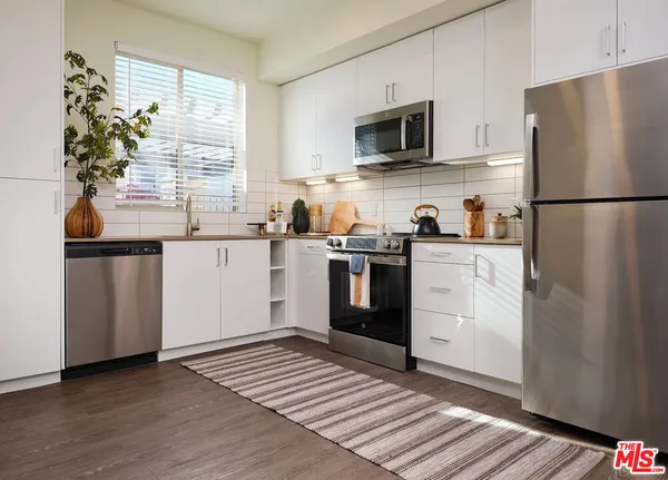 $2,699 | 41545 Ivy Street, Unit 25205, Murrieta, CA 92562