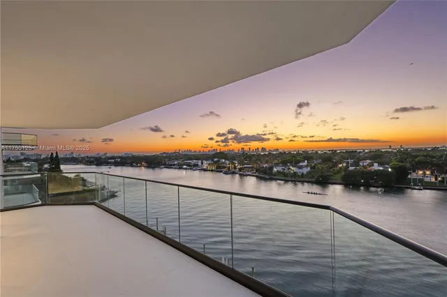 a view of a terrace with city view