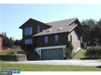 873 Frank Road West Chester, PA 19380 - Photo 2 of 12 Gallery Image 2