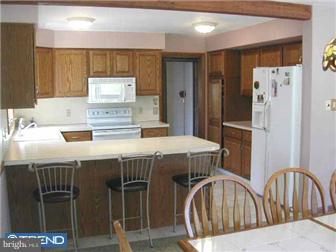 873 Frank Road West Chester, PA 19380 - Photo 5 of 12 Gallery Image 5