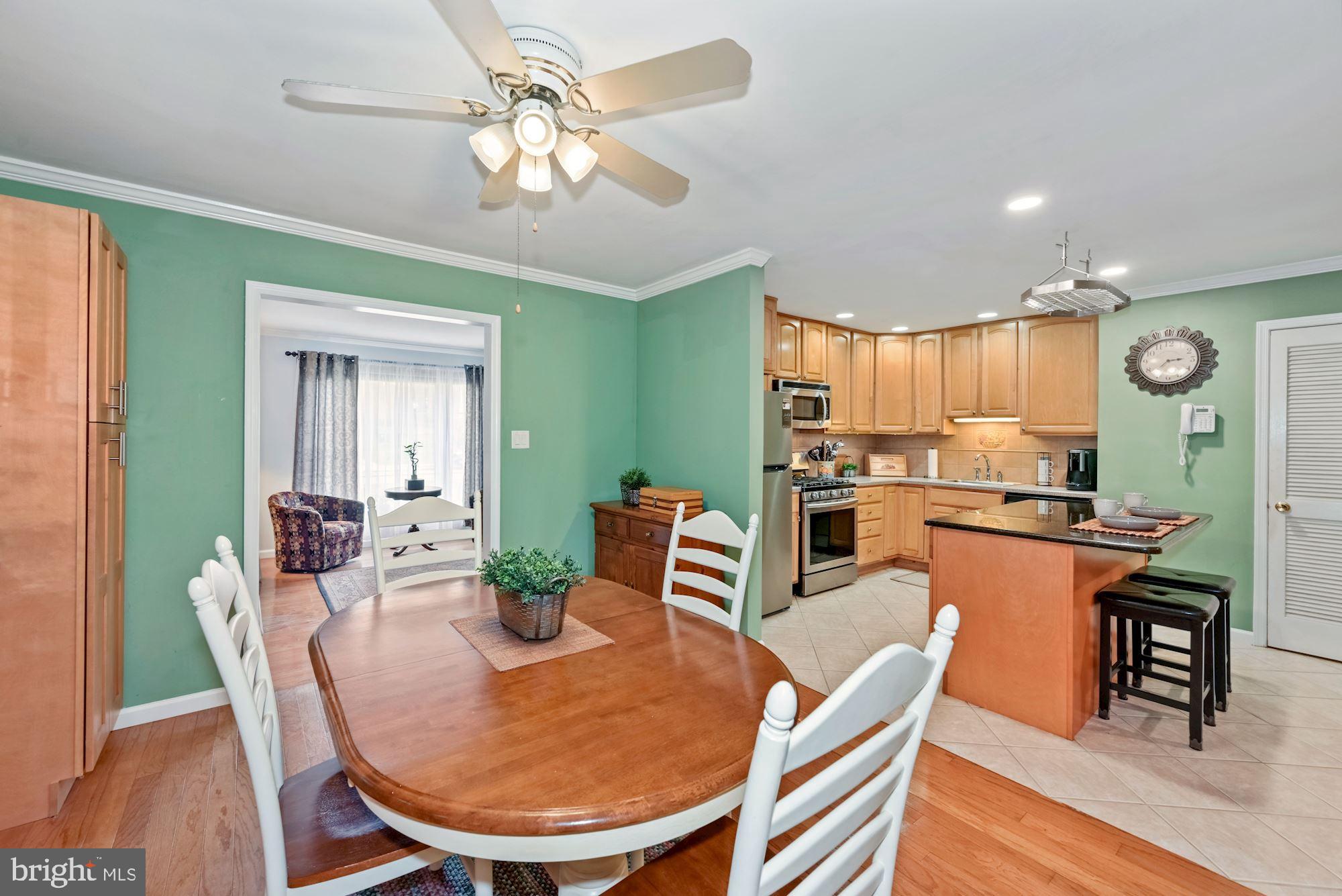 203 Paddock Way Delran, NJ 08075 - Photo 12 of 30 Dining Room