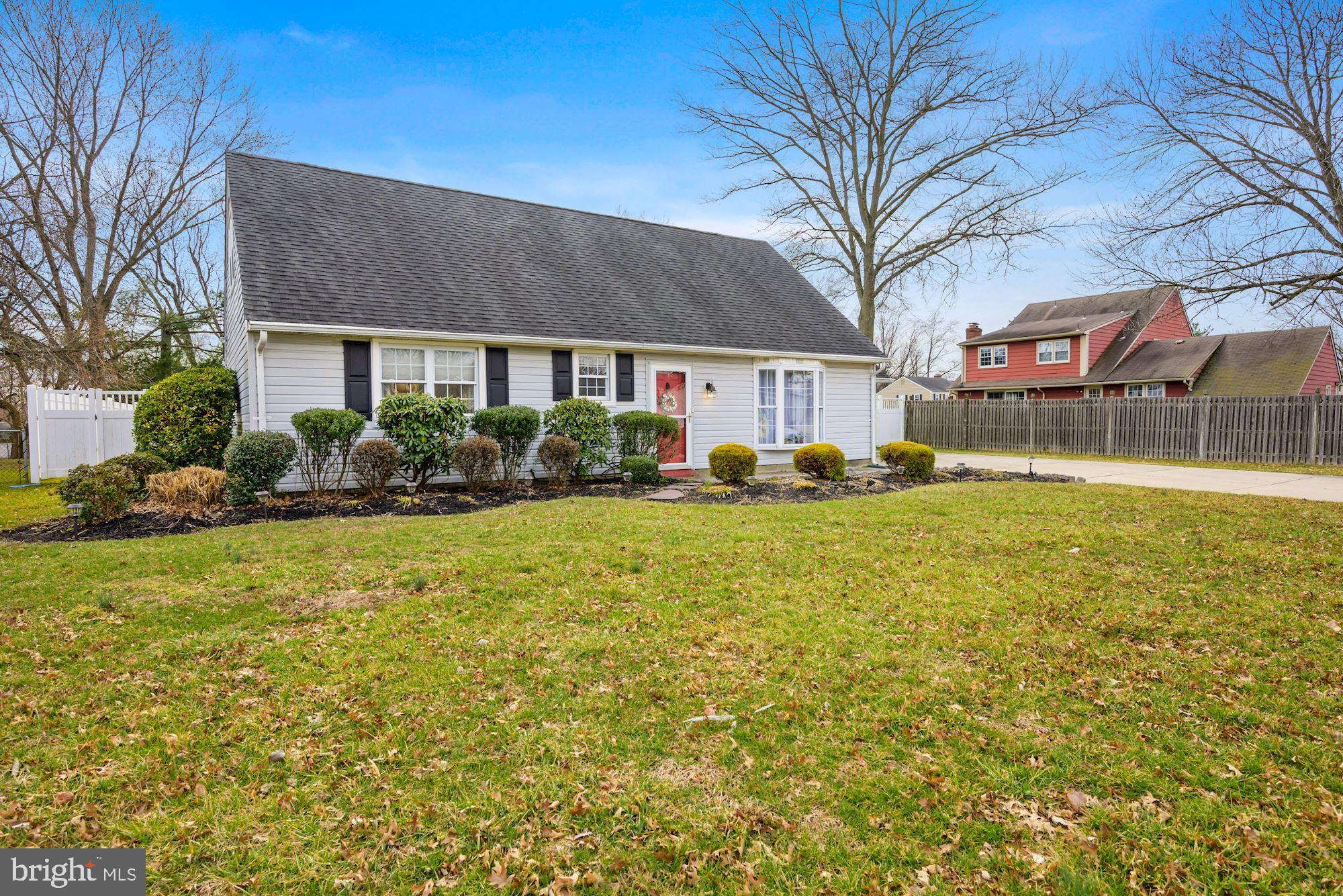 203 Paddock Way Delran, NJ 08075 - Photo 2 of 30 Exterior Front