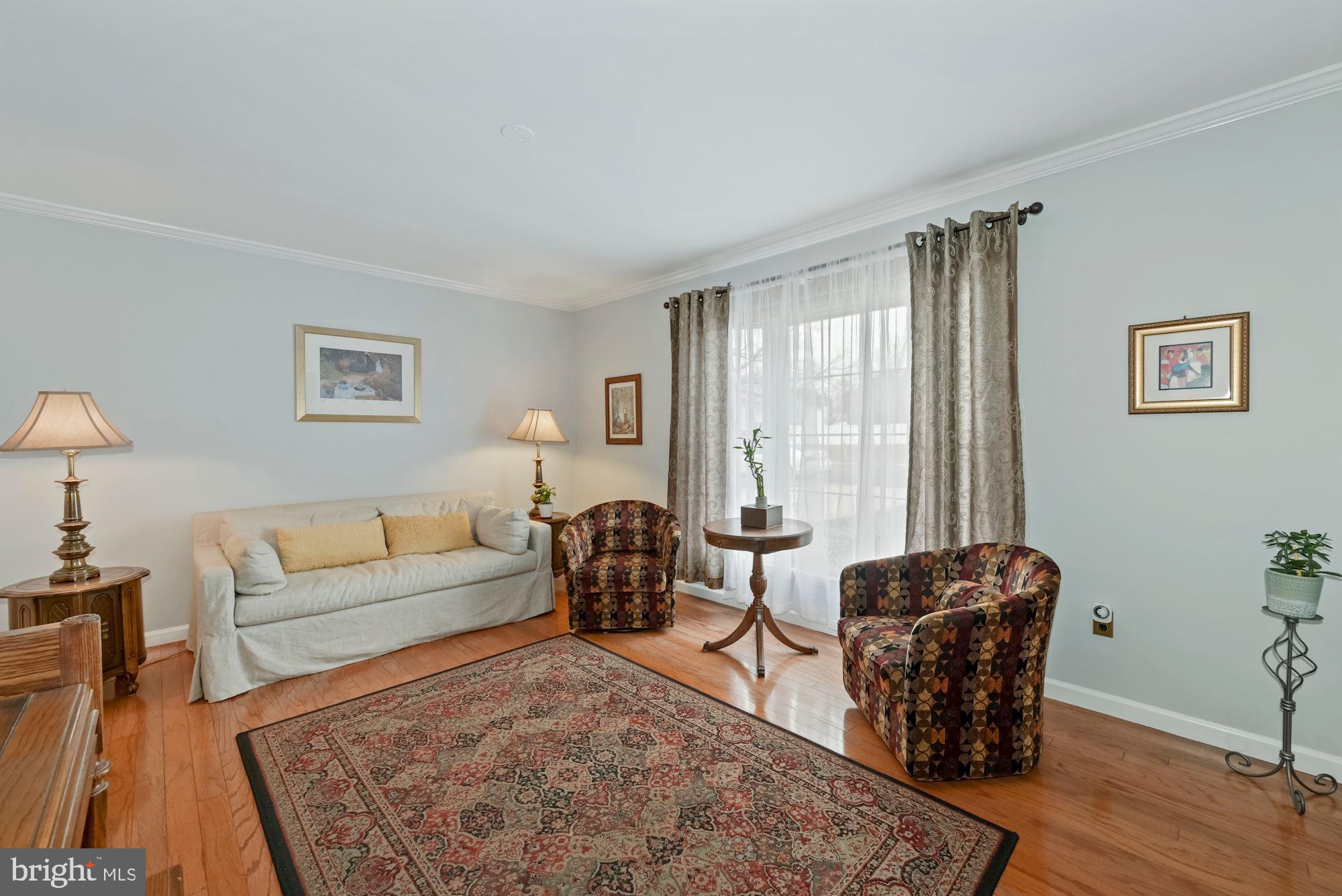 203 Paddock Way Delran, NJ 08075 - Photo 7 of 30 Living Room
