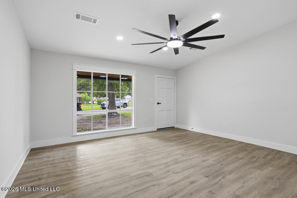 695 Ralde Circle Ridgeland, MS 39157 - Photo 4 of 18 695-Ralde-Circle-03