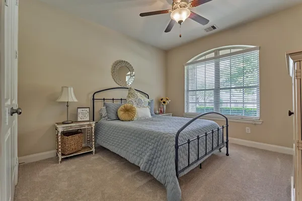 $725,000 | 128 Shane Street, Montgomery, TX 77316