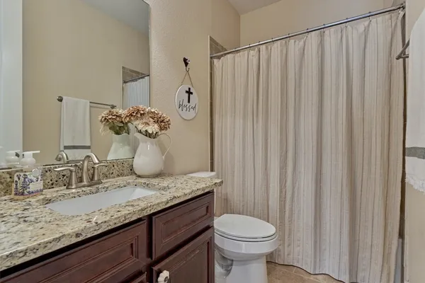 $725,000 | 128 Shane Street, Montgomery, TX 77316
