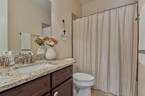 $725,000 | 128 Shane Street, Montgomery, TX 77316