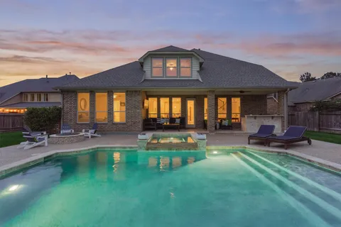 $725,000 | 128 Shane Street, Montgomery, TX 77316