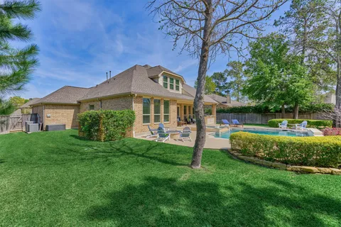 $725,000 | 128 Shane Street, Montgomery, TX 77316