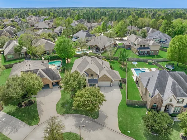 $725,000 | 128 Shane Street, Montgomery, TX 77316