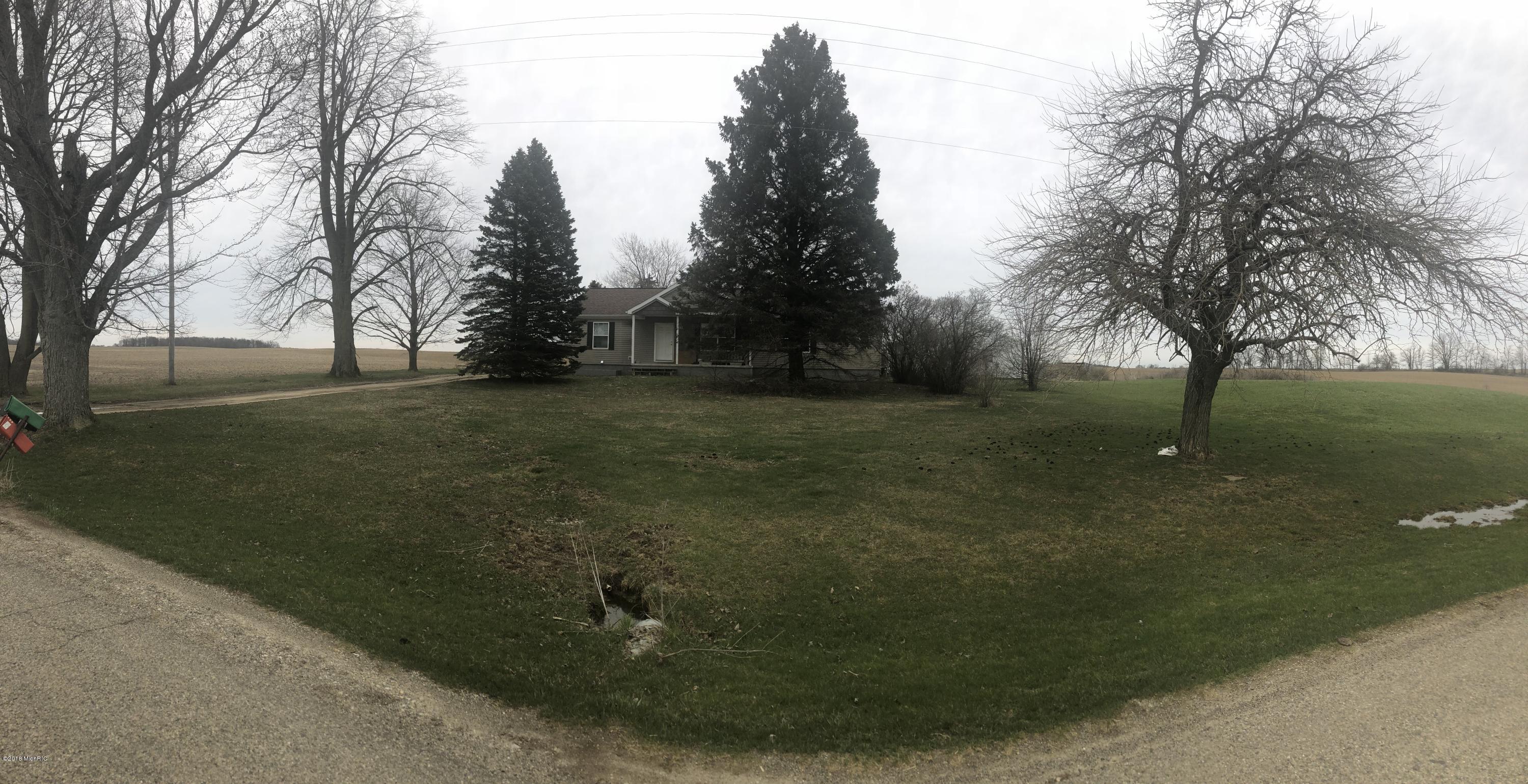 10691 Hartley Road Waldron, MI 49288 - Photo 20 of 21 IMG_6094