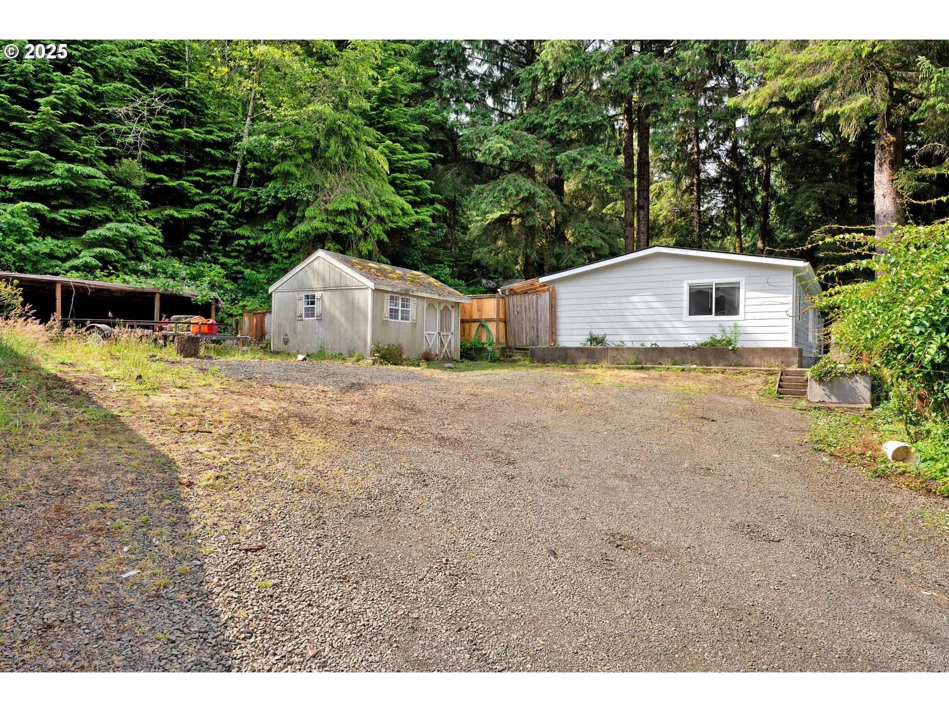 89159 Sutton Lake Road Florence, OR 97439 - Photo 5 of 32 Gallery Image 5