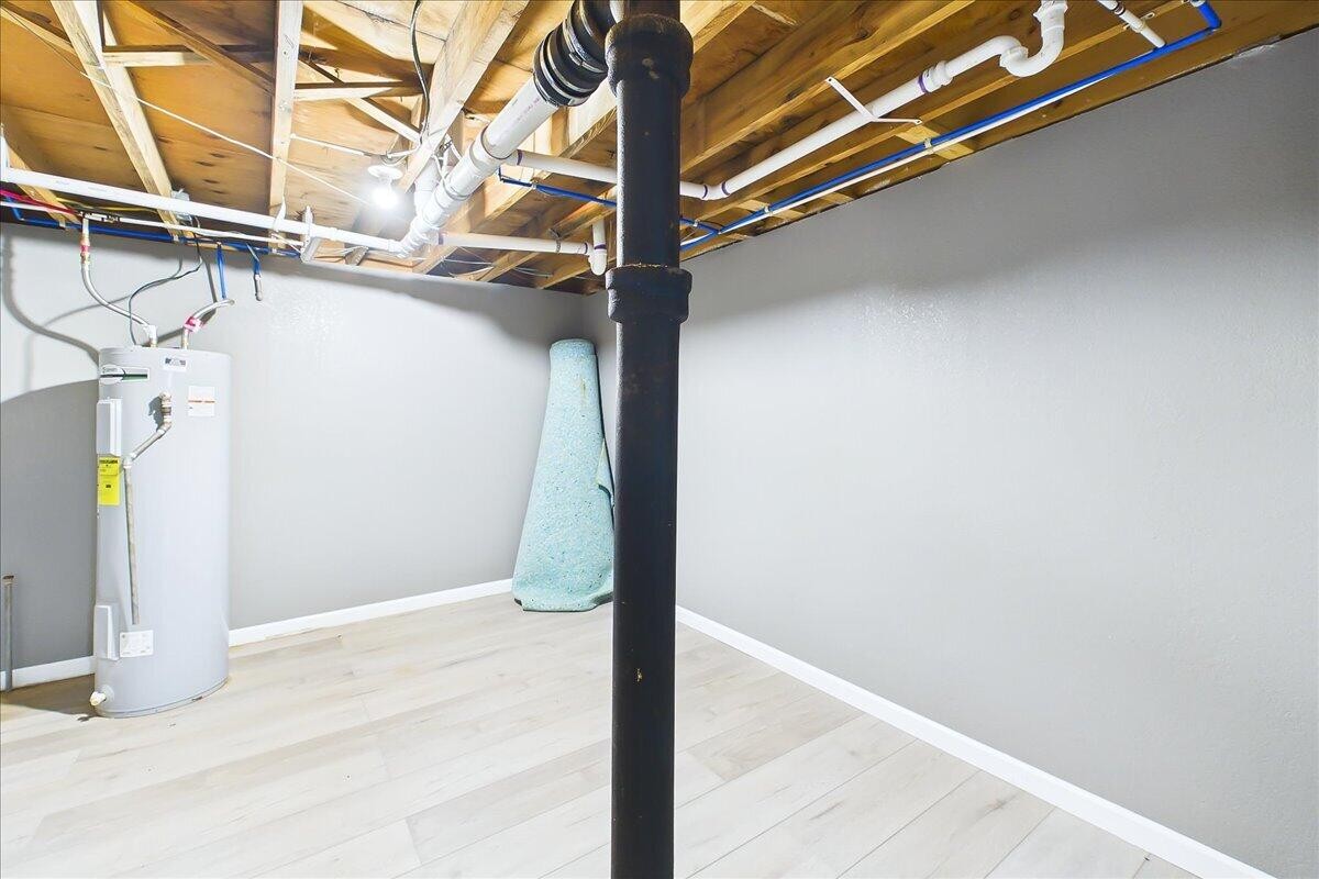 858 Main Street Decatur, TN 37322 - Photo 48 of 65 a view of a room with wooden floor