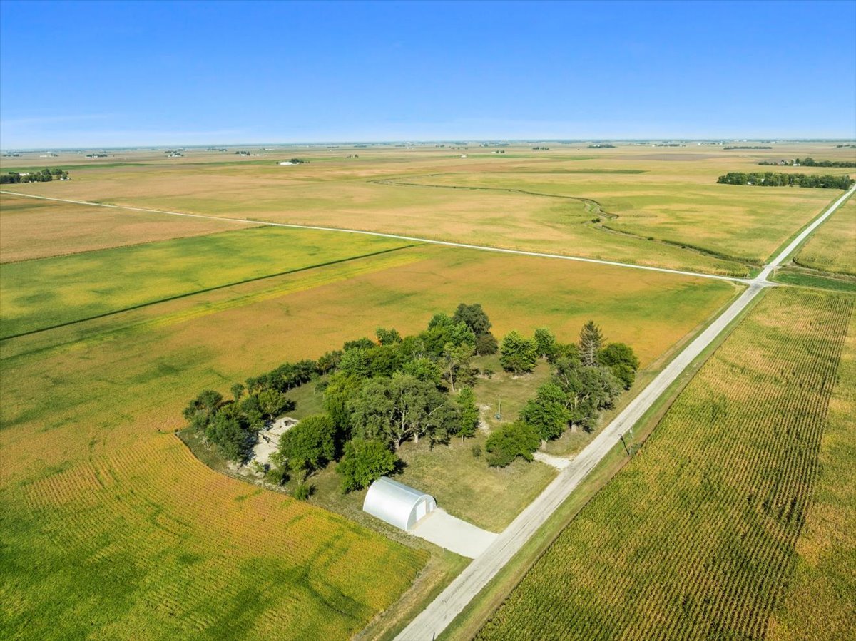 5905 East 1100 N Road Gridley, IL 61744 - Photo 2 of 14