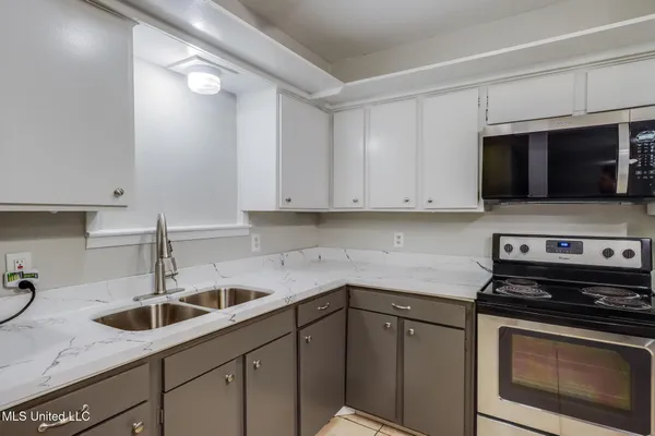 $320,000 | 4003 Washington Avenue, Gulfport, MS 39507