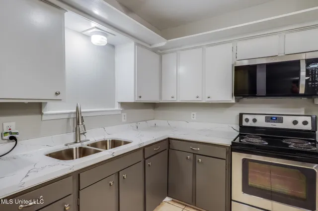 $330,000 | 4003 Washington Avenue, Gulfport, MS 39507