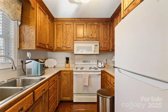 $575,000 | 111 Lake Road, Stanley, NC 28164