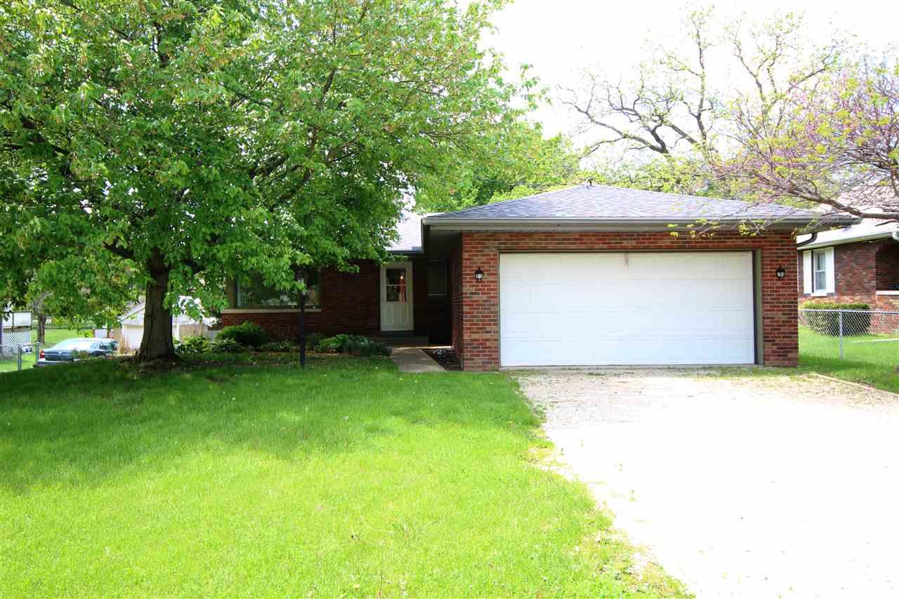 2306 Springfield Road East Peoria, IL 61611 - Photo 1 of 36 Gallery Image 1