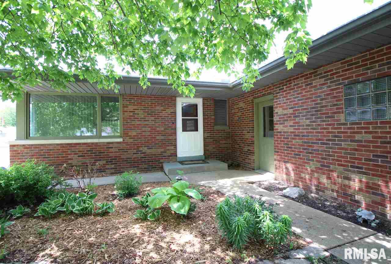 2306 Springfield Road East Peoria, IL 61611 - Photo 2 of 36 Gallery Image 2