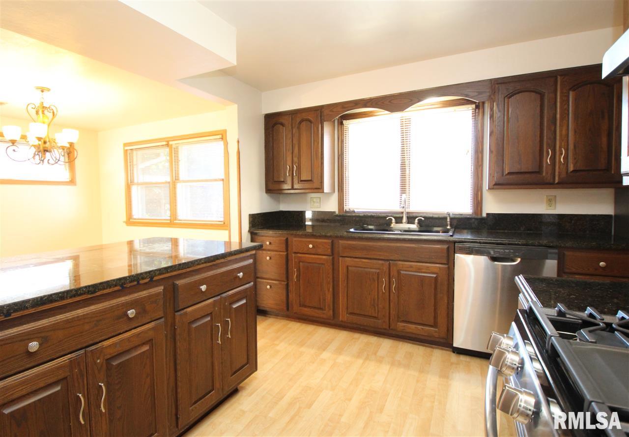 2306 Springfield Road East Peoria, IL 61611 - Photo 12 of 36 Gallery Image 12