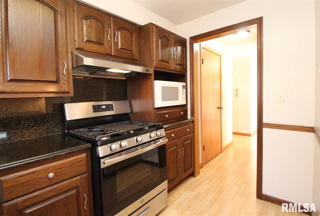 2306 Springfield Road East Peoria, IL 61611 - Photo 13 of 36 Gallery Image 13