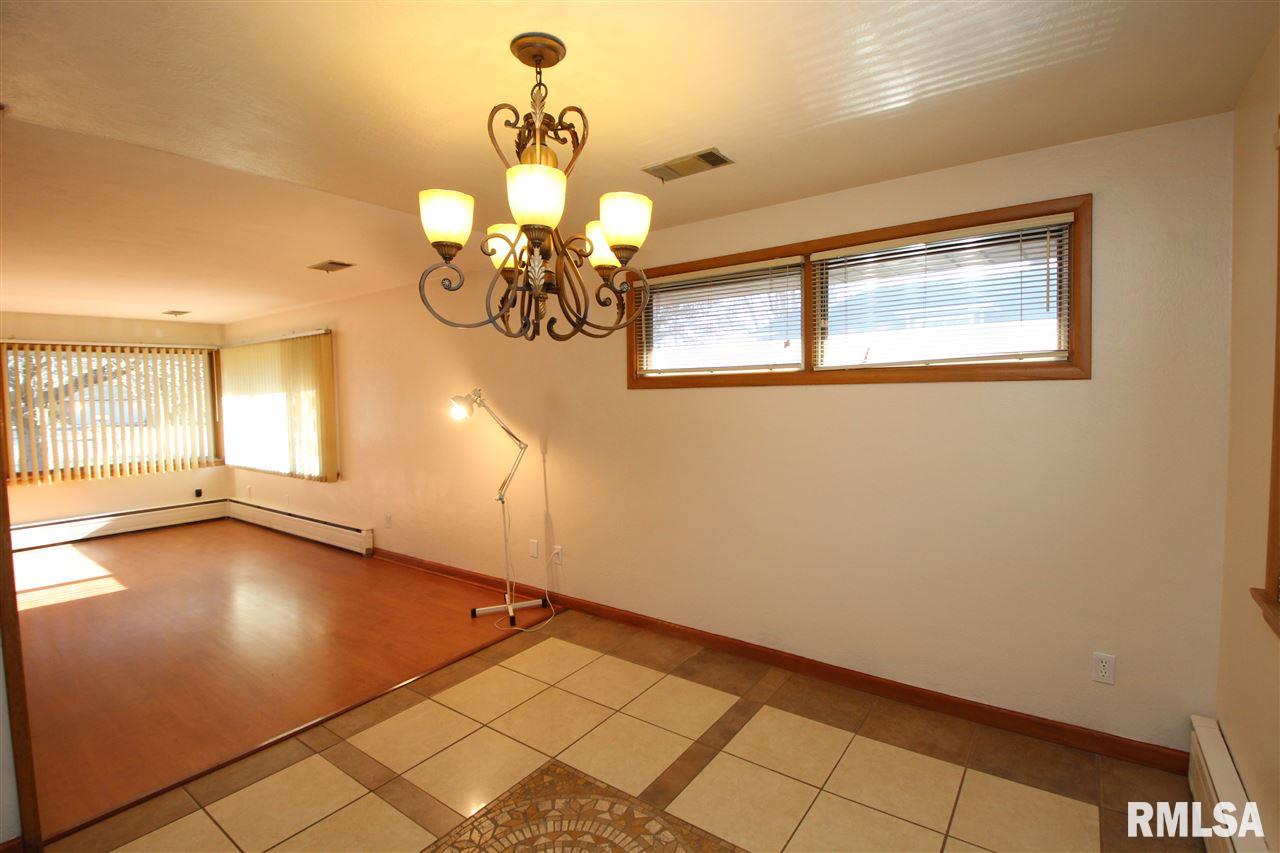 2306 Springfield Road East Peoria, IL 61611 - Photo 8 of 36 Gallery Image 8