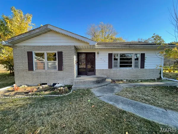 $35,900 | 105 Circle Drive, Jerseyville, IL 62052
