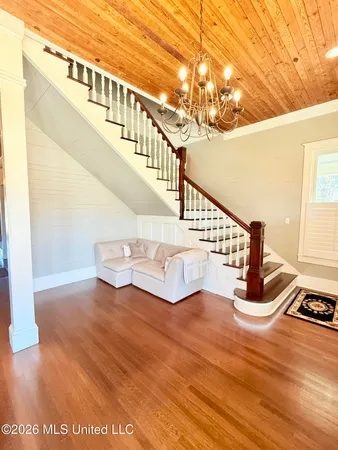 $289,000 | 318 West Chestnut Street, Charleston, MS 38921