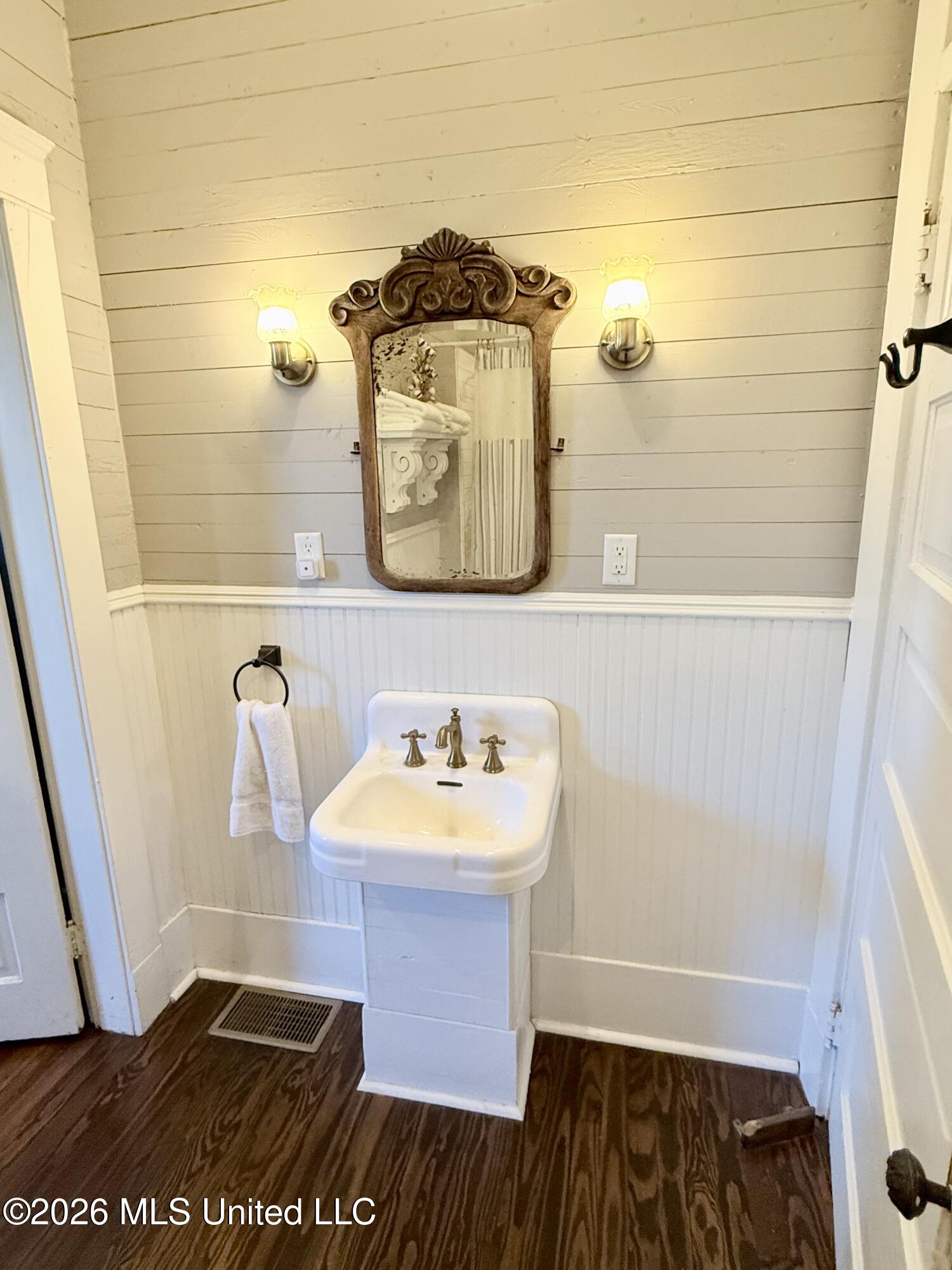 318 West Chestnut Street Charleston, MS 38921 - Photo 58 of 66 IMG_6298