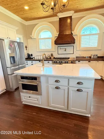 $289,000 | 318 West Chestnut Street, Charleston, MS 38921