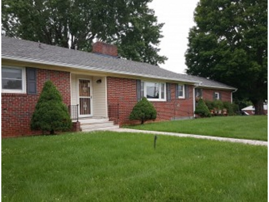 406 Lynfield Road Bristol, TN 37620 - Photo 1 of 1 Photo 1