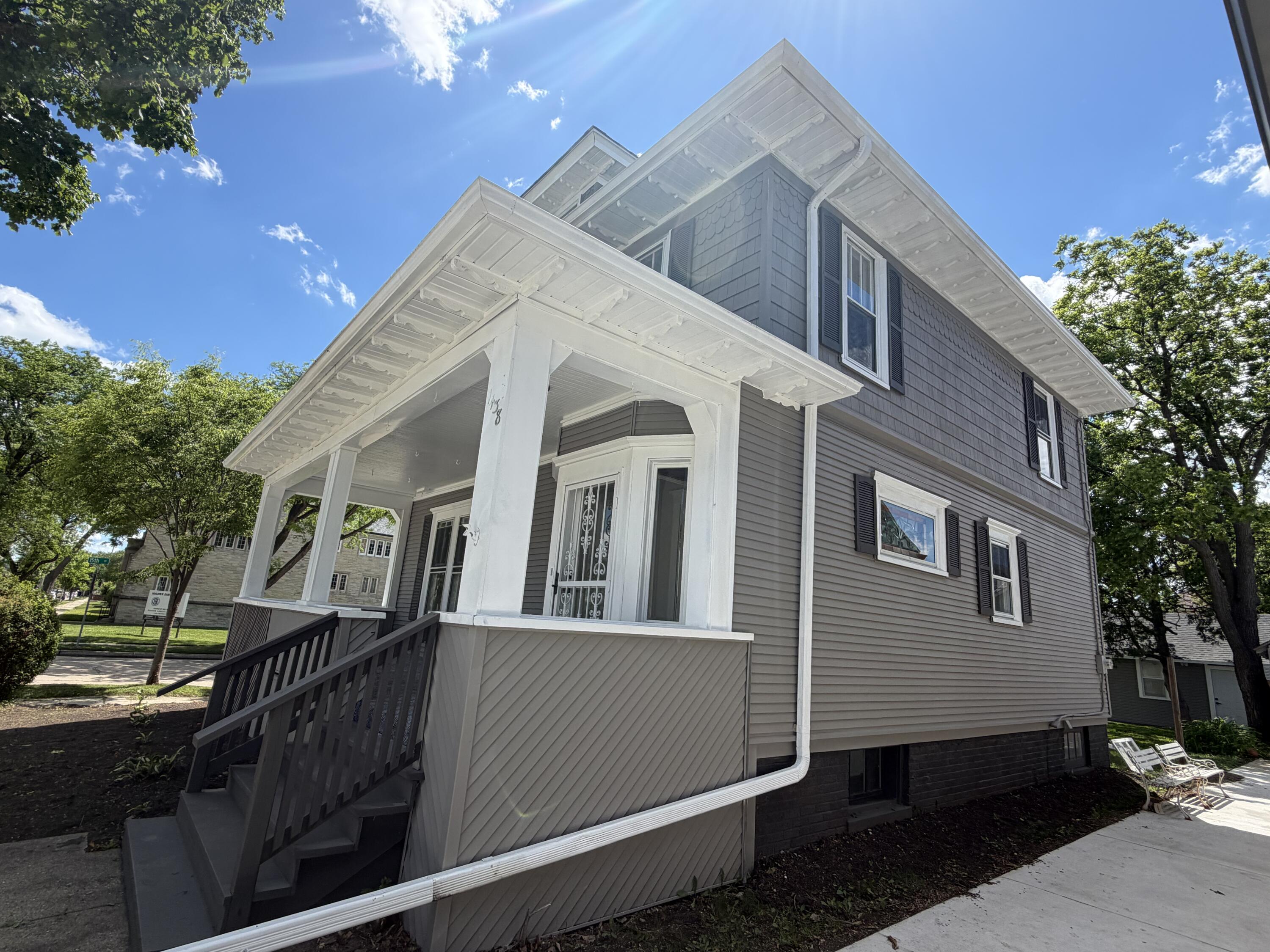 1438 Grange Avenue Racine, WI 53405 - Photo 33 of 39 IMG_9518
